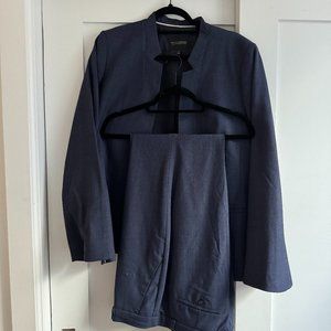 Banana Republic - Women's Suit - (Long & Lean Blazer + Logan Pants) - Navy